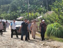 Bupati Butur Tinjau Jalan Rusak di Lambale Menuju Ronta
