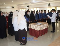 Bupati Kolaka Amri  Lantik 16 Kepala Sekolah