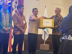 Pemkab Koltim Terima Penghargaan  BPJS Kesehatan Kendari
