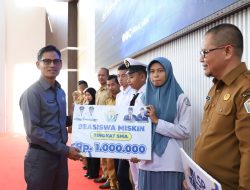 Dikbud Sultra Berikan 3.500 Siswa SMA/Sederjat Beasiswa