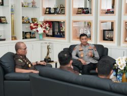 Kapolda Sultra Silaturahmi ke Kejaksaan Tinggi Sultra Perkuat Sinergi Penegakan Hukum